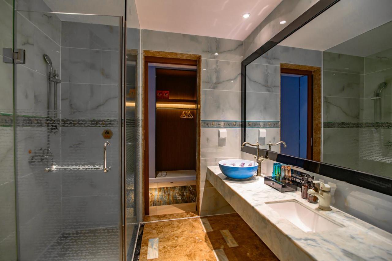 Ramada Encore By Wyndham Guangzhou Panyu Exterior foto